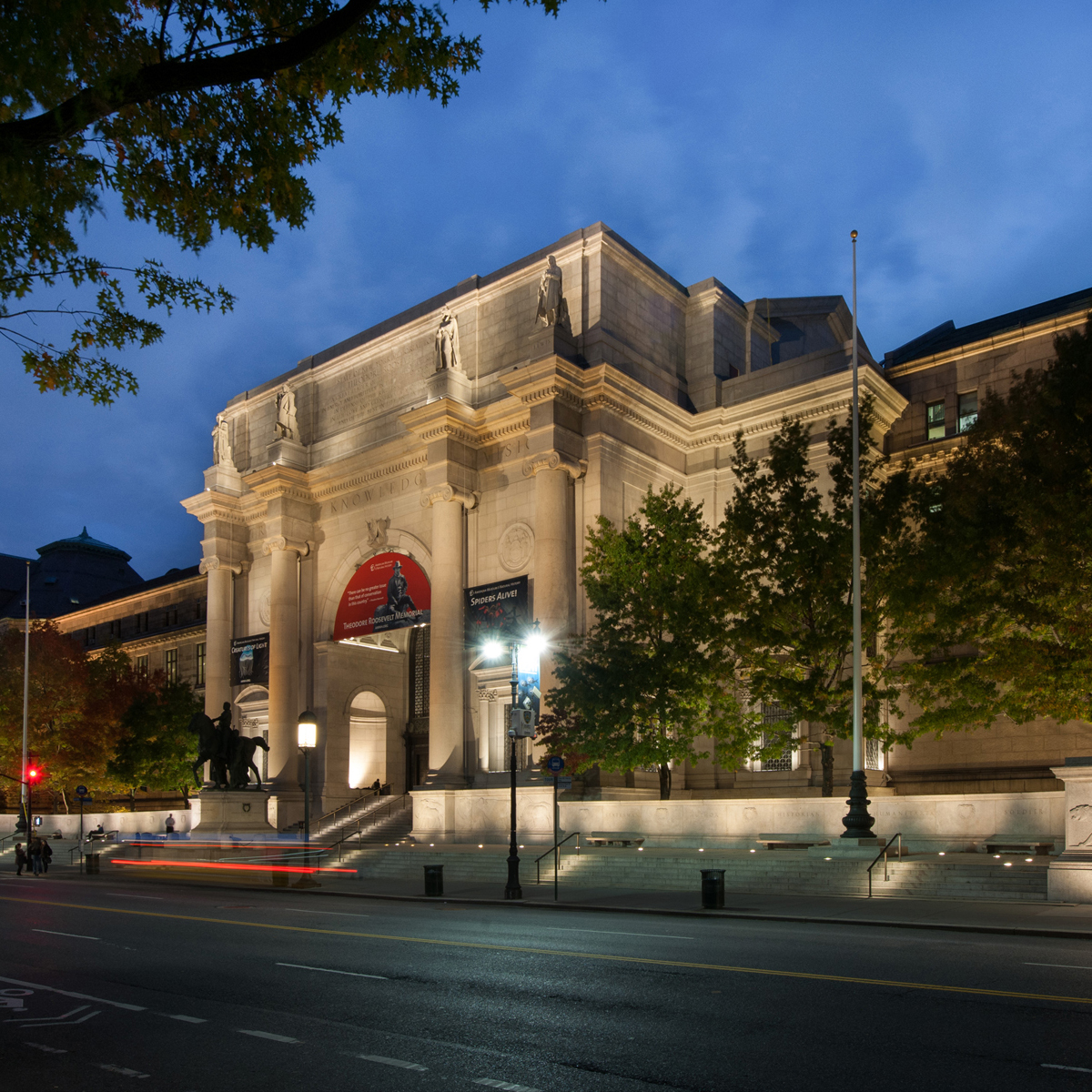 IS THE AMERICAN MUSEUM OF NATURAL HISTORY OPEN ON MEMORIAL DAY visual data 5